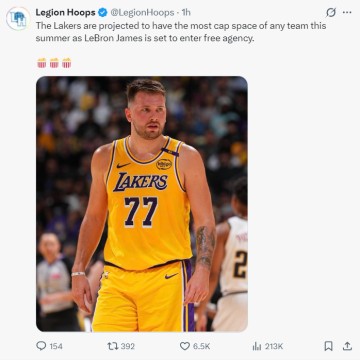 星空体育app-湖人今夏将猛追字母！有顶薪空间可签换里夫斯：为詹皇离队做准备