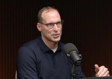 星空体育入口-切赫：足球世界里赢球才是硬道理，商业化与风格皆属锦上添花