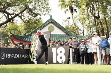 “LIV Golf”职业高尔夫球巡回赛香港站粉岭开赛|金河珍|加西亚|香港高尔夫球会|高尔夫球场|卫冕冠军_新浪体育_新浪新闻