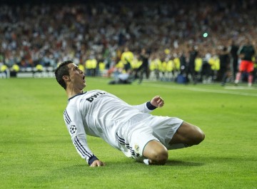 28岁数据对比：内马尔明显更强！C罗凭什么后来封神 内马尔为何输