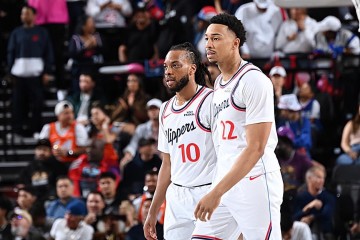 星空体育入口-攻防两端的表现都很不理想，快船后场新援这是打不了硬仗吗？