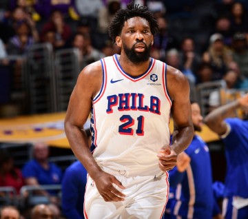 星空体育官网-轰35+7+7重返巅峰！大帝近9战7取30+ 盼费城补强未能如愿真心惨|恩比德|詹姆斯|体育赛事讨论|乔尔·恩比德|洛杉矶湖人队_新浪体育_新浪新闻